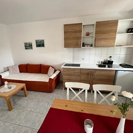 Apartament Senija *