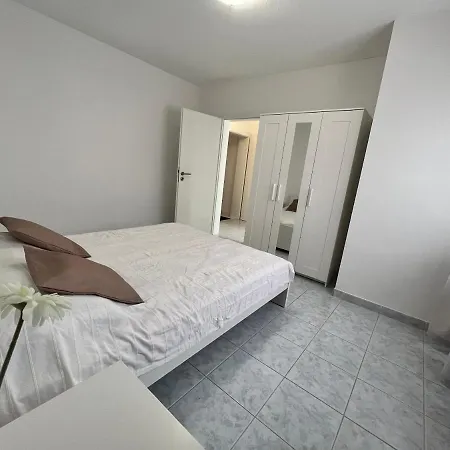 Senija Apartment Orebić
